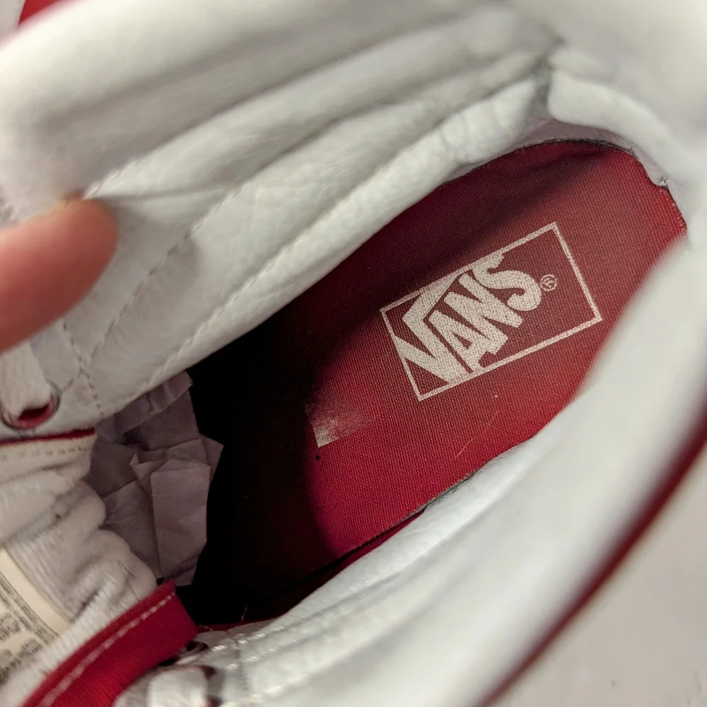 Vans Off The Wall Old Skool 721356 Red & White Hi Top Sneakers, Size 9Men's - Picture 9 of 12